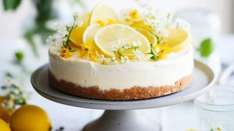 Easy No Bake Lemon Cheesecake
