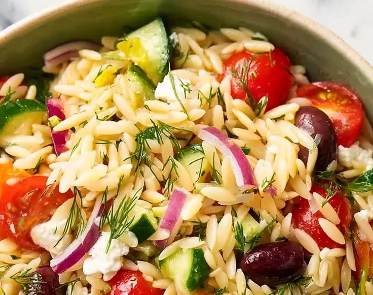 Juicy Mediterranean Orzo Pasta Salad