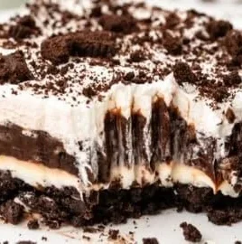 No Bake Oreo Dessert with layers of cream and chocolate cookies