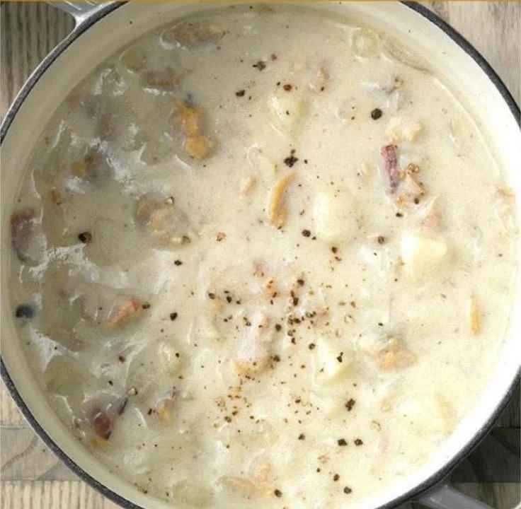 Traditional New England Clam Chowder
