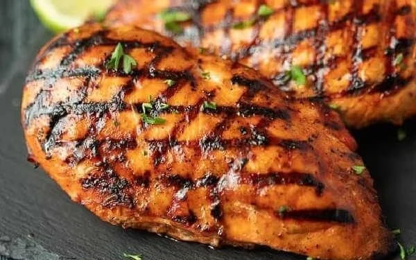 Delicious Catalina Grilled Chicken ready to serve on a plate