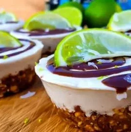 A delicious raw key lime cupcake pie topped with fresh lime slices.
